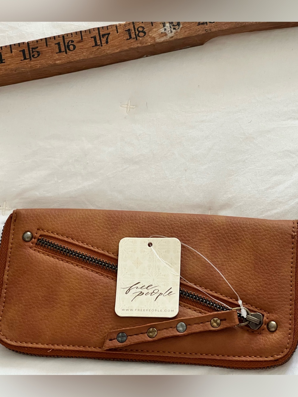 Free People ✨NWT✨Vegan Leather Zip Wristlet Wallet